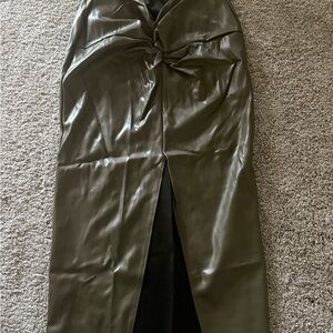 PrettyLittleThing Olive Pencil Skirt
